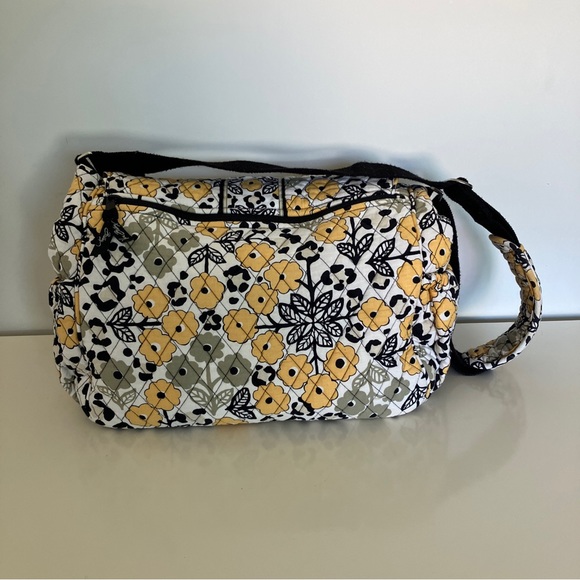 Vera Bradley MAKE A CHANGE Large Diaper Bag + Change Pad 
Go Wild - Spring 2013. - Picture 7 of 7